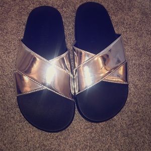 Victoria’s Secret pink slides